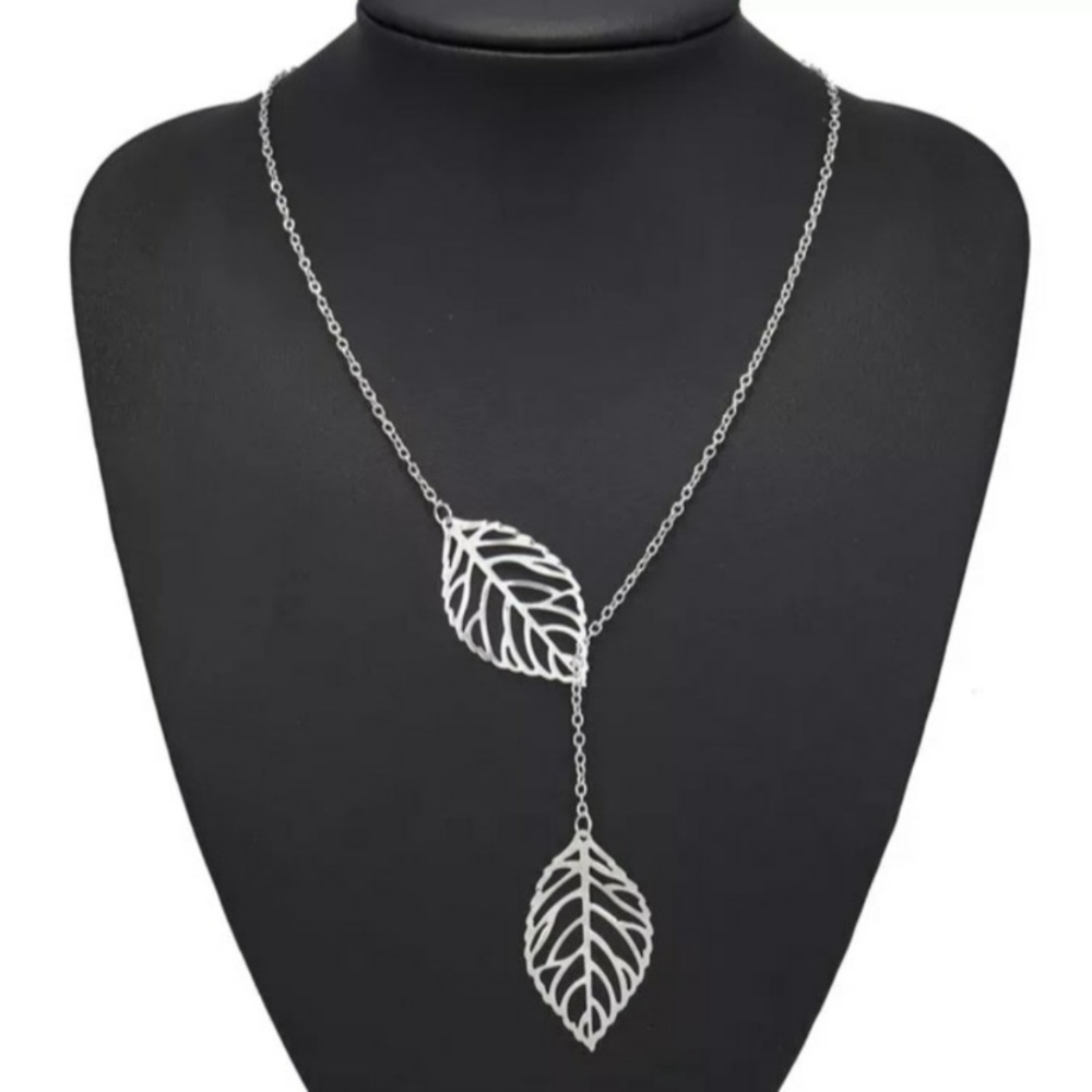 Double leaf necklace - Picture 4 of 5